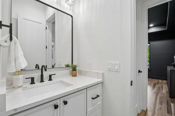 6915 Middle Cove Drive, Dallas, TX 75248