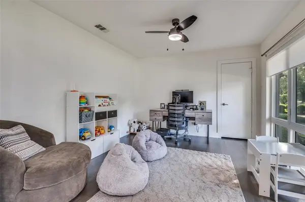 4015 Lively Lane, Dallas, TX 75220