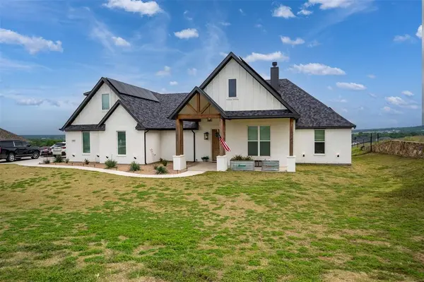 1040 Agnes N, Springtown, TX 76082