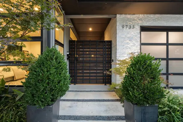 9733 Mixon Drive, Dallas, TX 75220