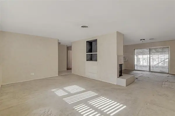 2709 Norwood Lane, Arlington, TX 76013