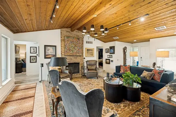 2201 Carmel Drive, Carrollton, TX 75006