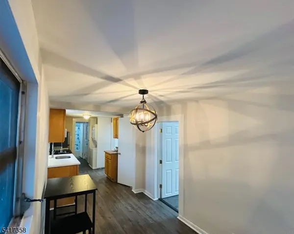 36 Cross St #2, Montclair Twp., NJ 07042