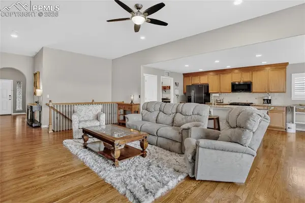 6178 Cumbre Vista WAY, Colorado Springs, CO 80924