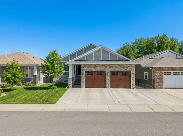 1205 Hillcrest Manor Estate, Strathmore, AB T1P 0B9