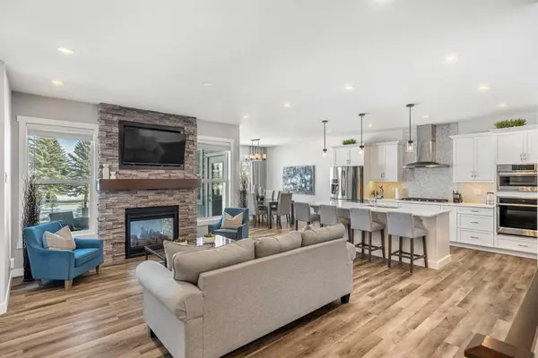 1205 Hillcrest Manor Estate, Strathmore, AB T1P 0B9