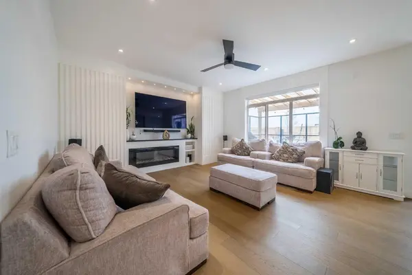 183 SADDLELAKE TER NE, Calgary, AB T3J2E8