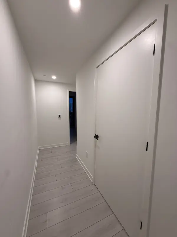 55 Charles ST E #1503, Toronto C08, ON M4Y 0J1