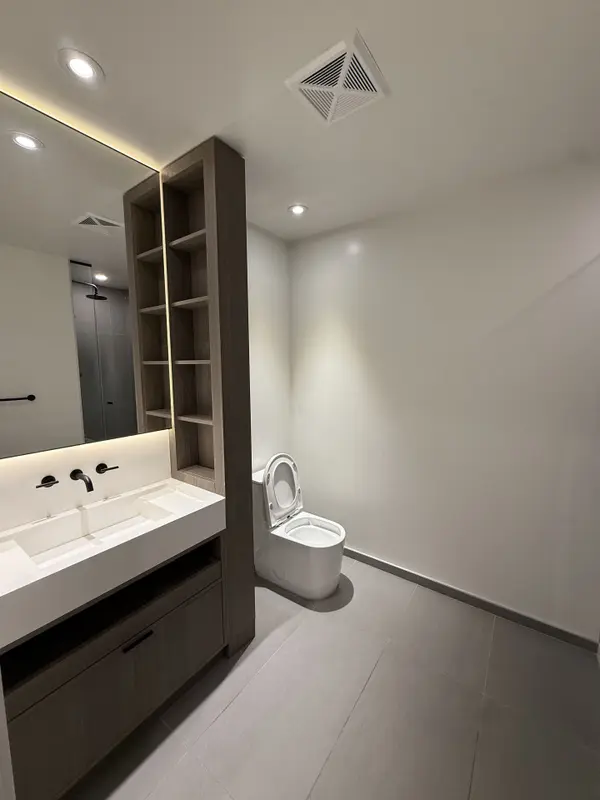 55 Charles ST E #1503, Toronto C08, ON M4Y 0J1