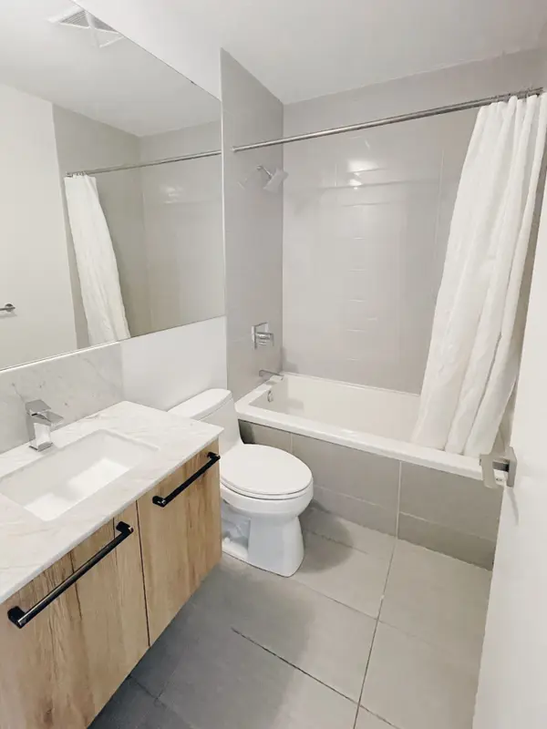 28 Wellesley ST E #Lph3605, Toronto C08, ON M4Y 1G3