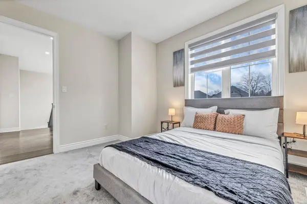 144 Auckland DR, Whitby, ON L1P 0J2