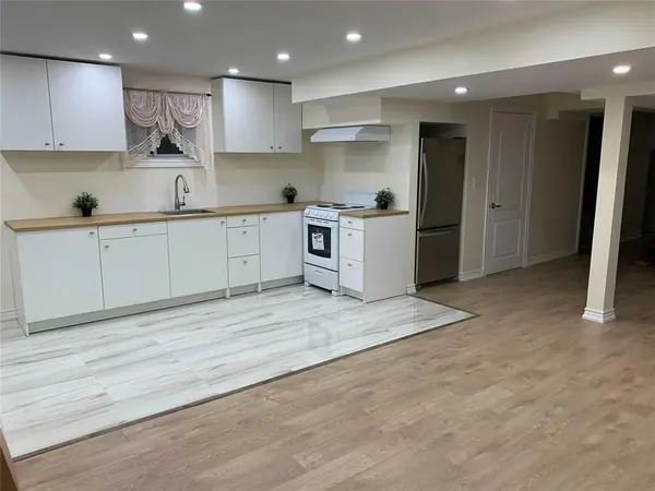 59 Frank Kelly Dr Frank Kelly DR #Basement, East Gwillimbury, ON L9N 0V2