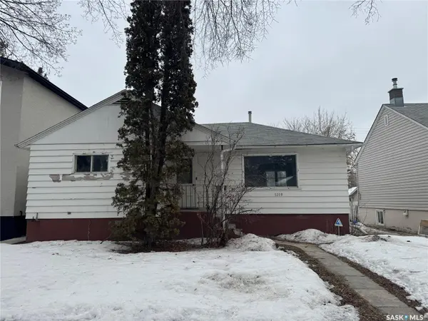 1318 B AVENUE N, Saskatoon, SK S7L 1G5