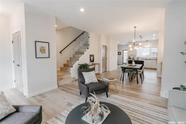 803B 2nd STREET E, Saskatoon, SK S7H 1P8