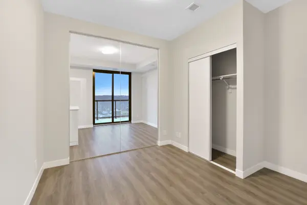 15 Queen ST S #2313, Hamilton, ON L8P 0C6