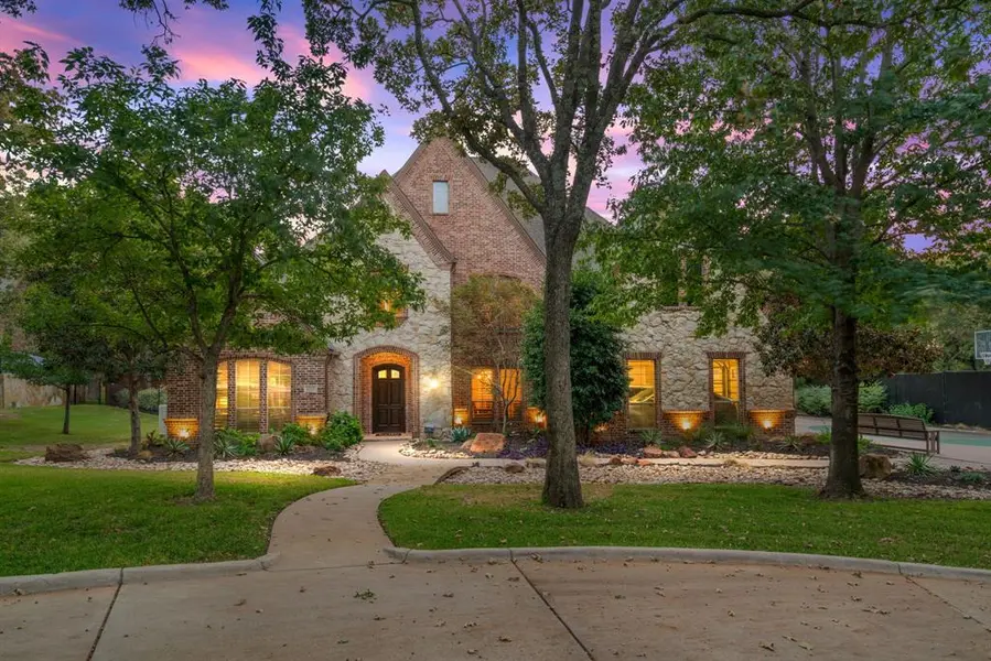 1017 Mission Drive, Southlake, TX 76092