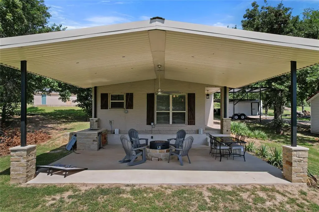 222 Knights Circle, Streetman, TX 75859