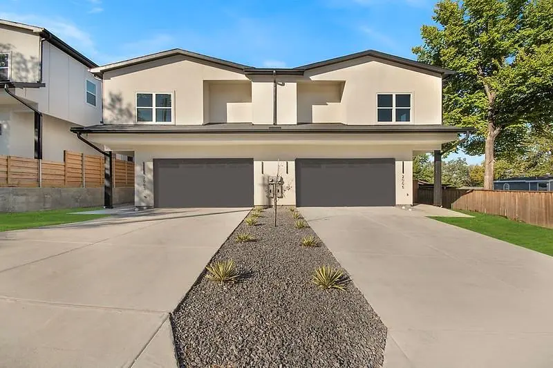 2003 Hearne Avenue, Dallas, TX 75212