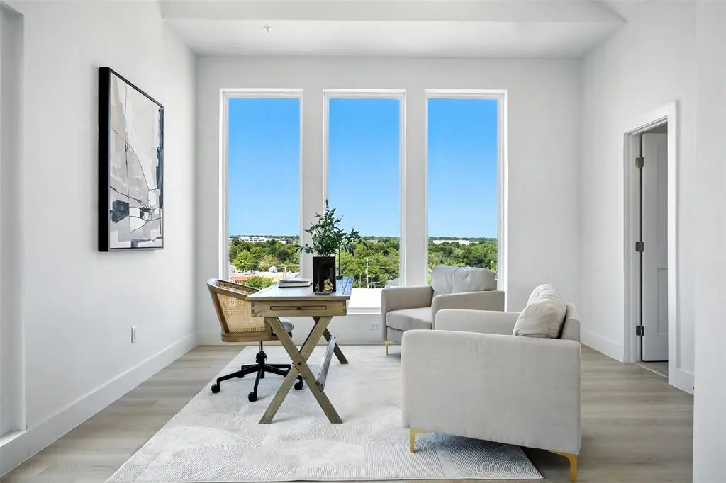 312 N Lancaster Avenue #104, Dallas, TX 75203