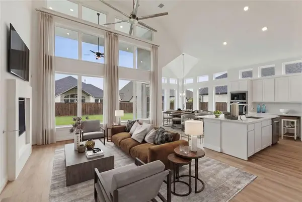 2830 Shane Drive, Midlothian, TX 76065