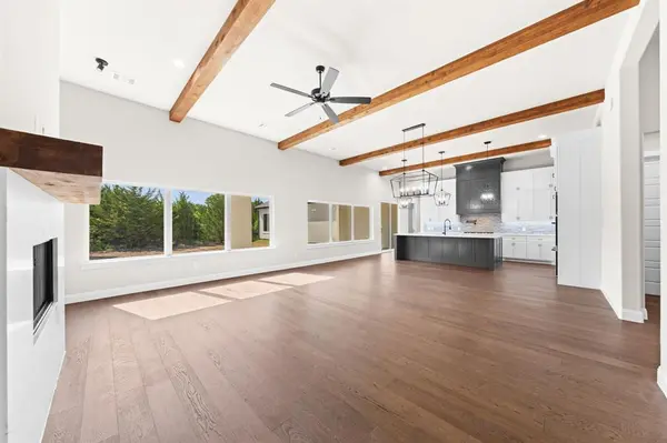 3080 Glen Oaks Drive, Waxahachie, TX 75165