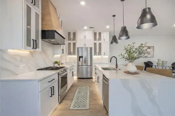 2003 Hearne Avenue, Dallas, TX 75212