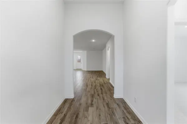 1253 Sabine River Lane, Springtown, TX 76082