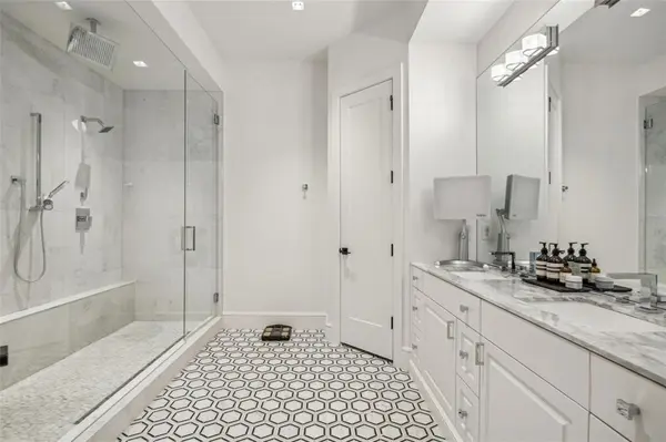 2210 Boll Street, Dallas, TX 75204