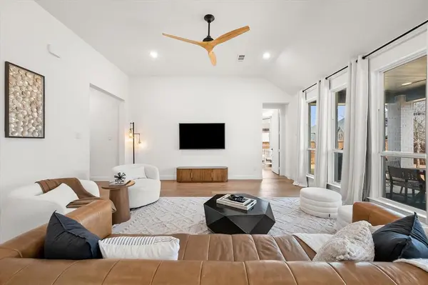 1527 Wild Indigo Drive, Mansfield, TX 76063