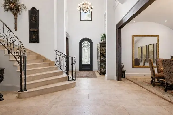 6725 Northwood Road, Dallas, TX 75225