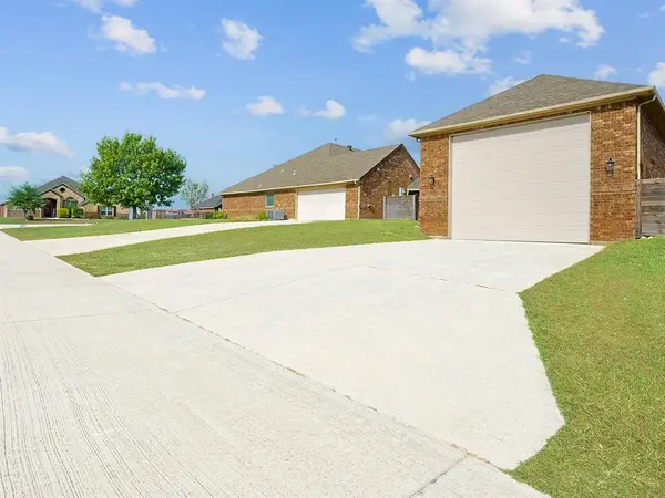 209 Clear Fork Trail, Rhome, TX 76078