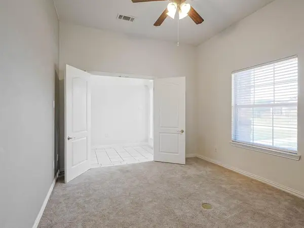 209 Clear Fork Trail, Rhome, TX 76078