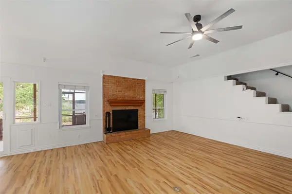 316 Oak Lane, Tool, TX 75143