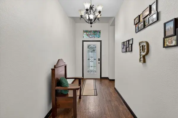 924 Chestnut Lane, Saginaw, TX 76179