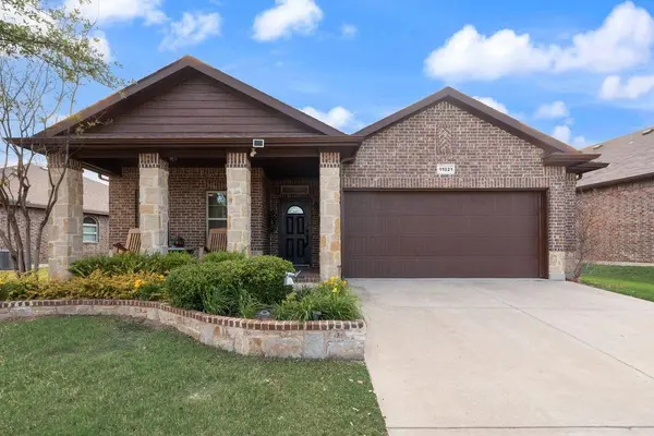 11021 Erinmoor Trail, Fort Worth, TX 76052