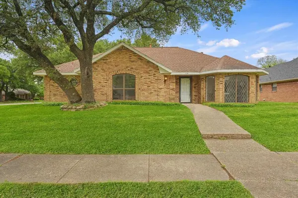 3718 Thornhill Way, Rowlett, TX 75088