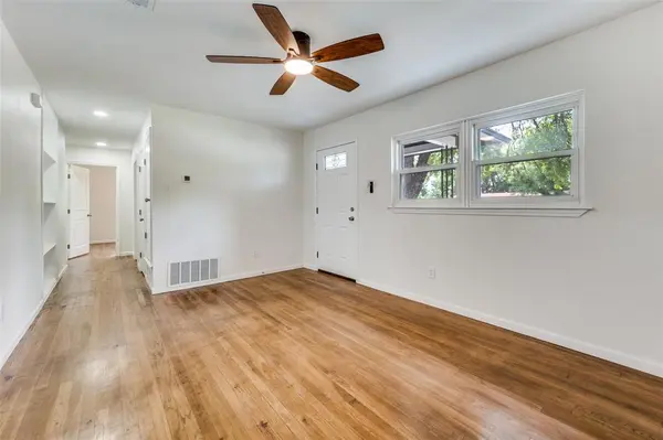 1413 Lackland Street, Arlington, TX 76010