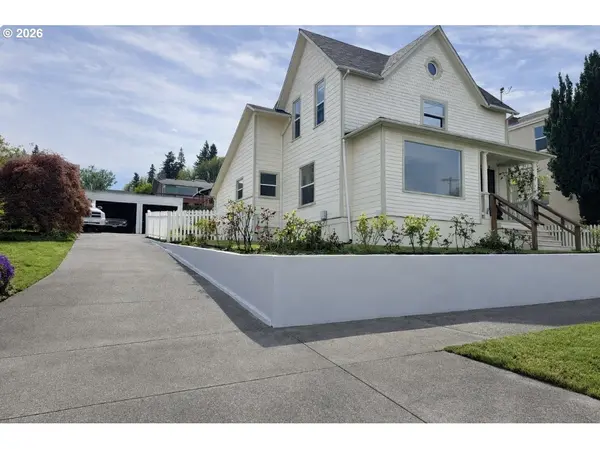 322 W C ST, Rainier, OR 97048