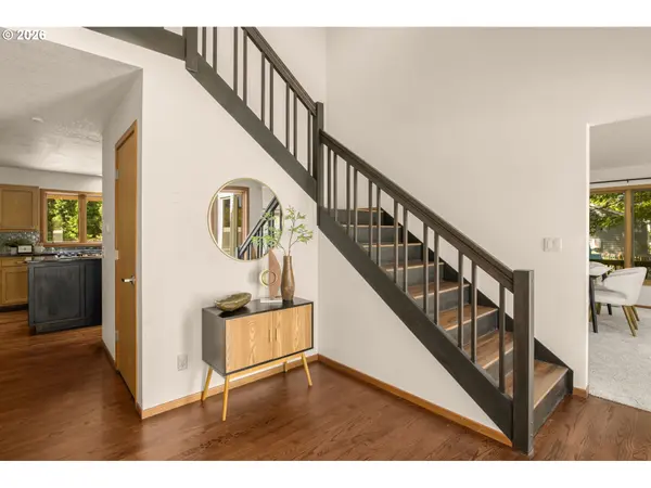 674 LIVINGOOD LN, Lake Oswego, OR 97034