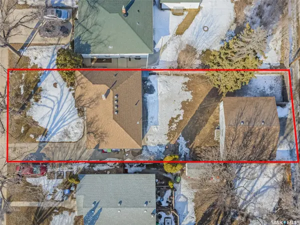 1313 9th STREET E, Saskatoon, SK S7H 0N8