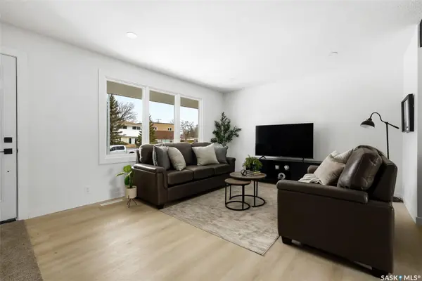 809 Horace STREET, Regina, SK S4T 5K9