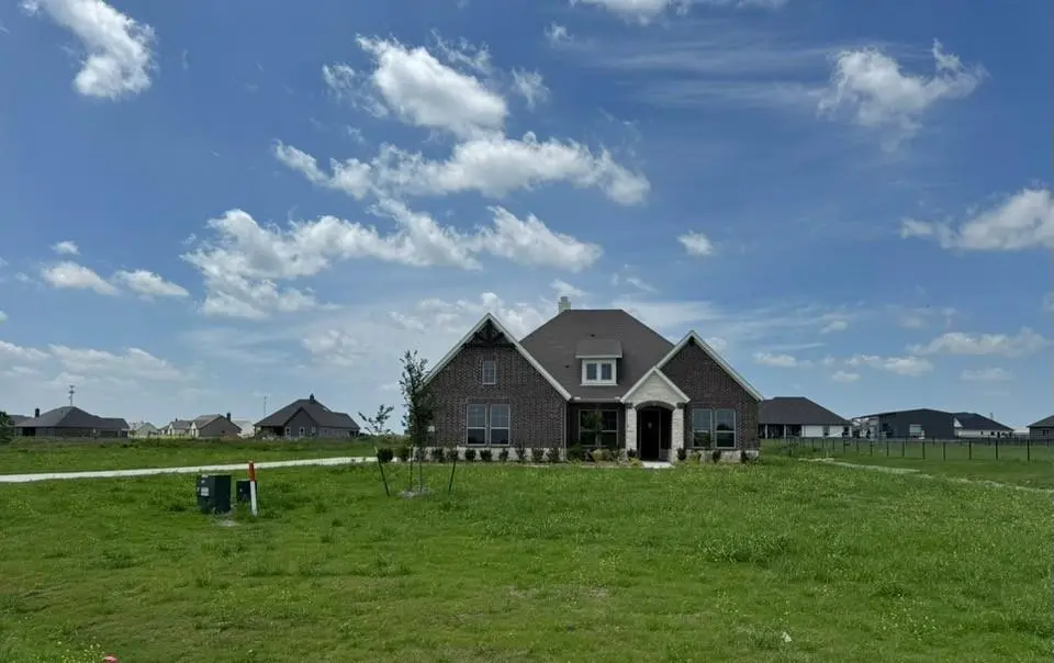 2433 Meteor Drive, Krum, TX 76249