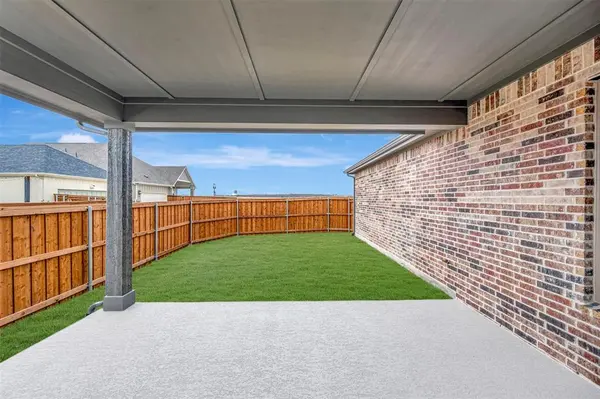 9713 Dahlia Boulevard, Mesquite, TX 75126