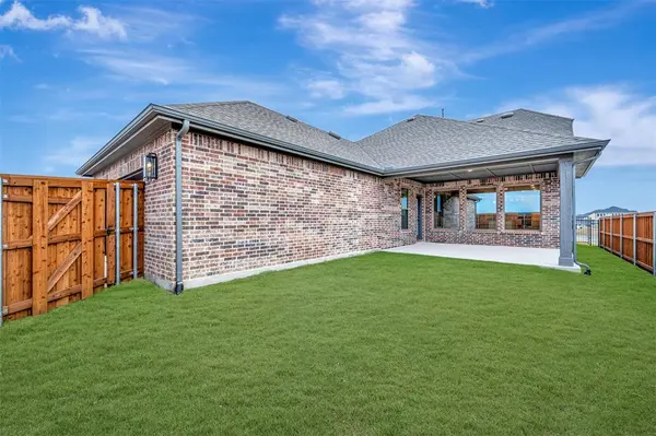 9713 Dahlia Boulevard, Mesquite, TX 75126