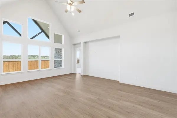 516 Shadowfax Drive, Aledo, TX 76008