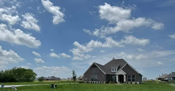 2433 Meteor Drive, Krum, TX 76249