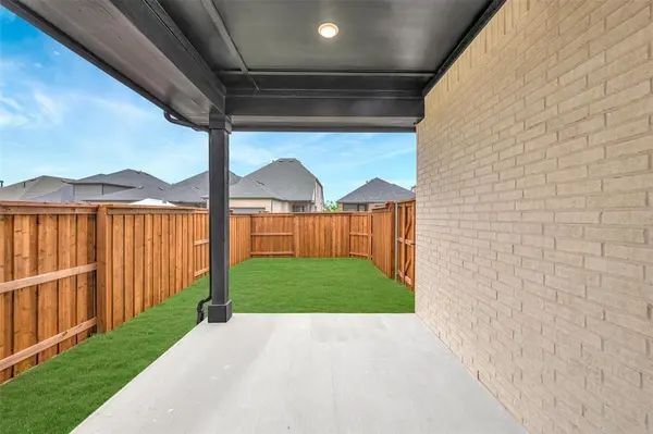 1856 Lightner Road, Van Alstyne, TX 75495