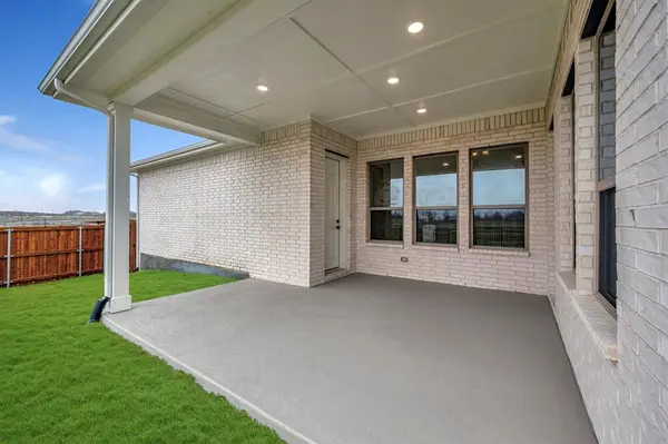 9200 Persimmon Lane, Mesquite, TX 75126