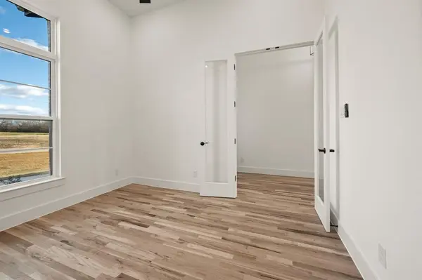 412 Caprock Lane, Reno, TX 76020