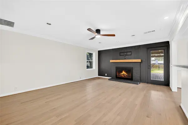 3028 Lavita Lane, Farmers Branch, TX 75234